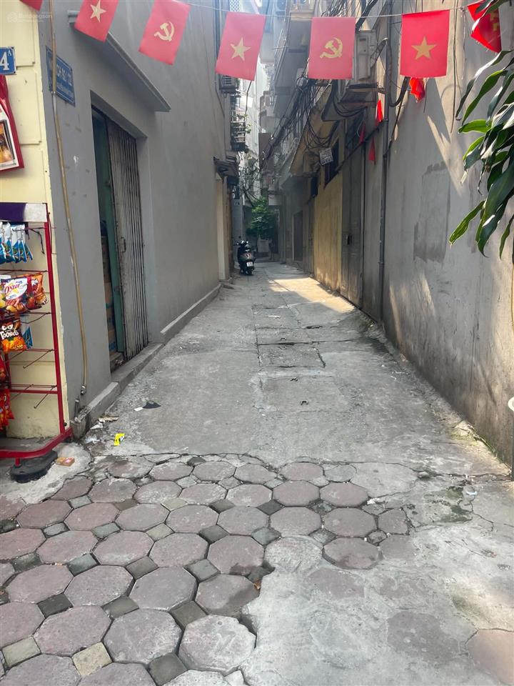 Bán gấp nhà 41m2, xây 5 tầng ở ngõ 92 nguyễn khánh toàn, giá 8.7 tỷ.  phú trần 0978 314 ***