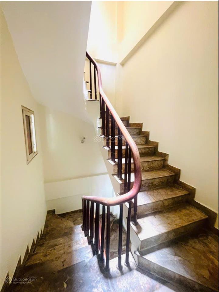 Bán gấp nhà mặt phố đỗ quang 52m2, xây 4 tầng, mặt tiền 6m, giá 26 tỷ  phú trần 0978 314 ***