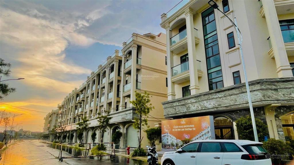 Hoa hậu himlam 1 82m² x 5 tầng vị trí vàng, kinh doanh đỉnh cao, giá mềm hiếm có