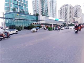 Cho thuê nhà view phố tràng tiền, q hoàn kiếm tổng diện tích 450m, 3 tầng, 120tr/tháng.