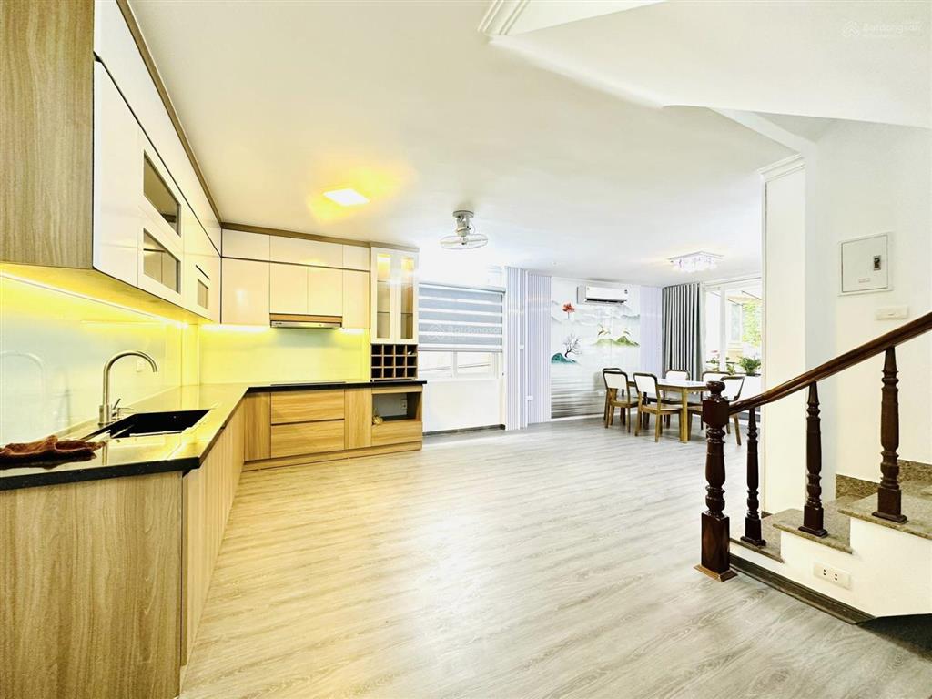 Bán nhà ngõ thông phong phố tôn đức thắng, nhà đẹp ở luôn cho thuê cao 28m2, 5 tầng, 3,8 tỷ
