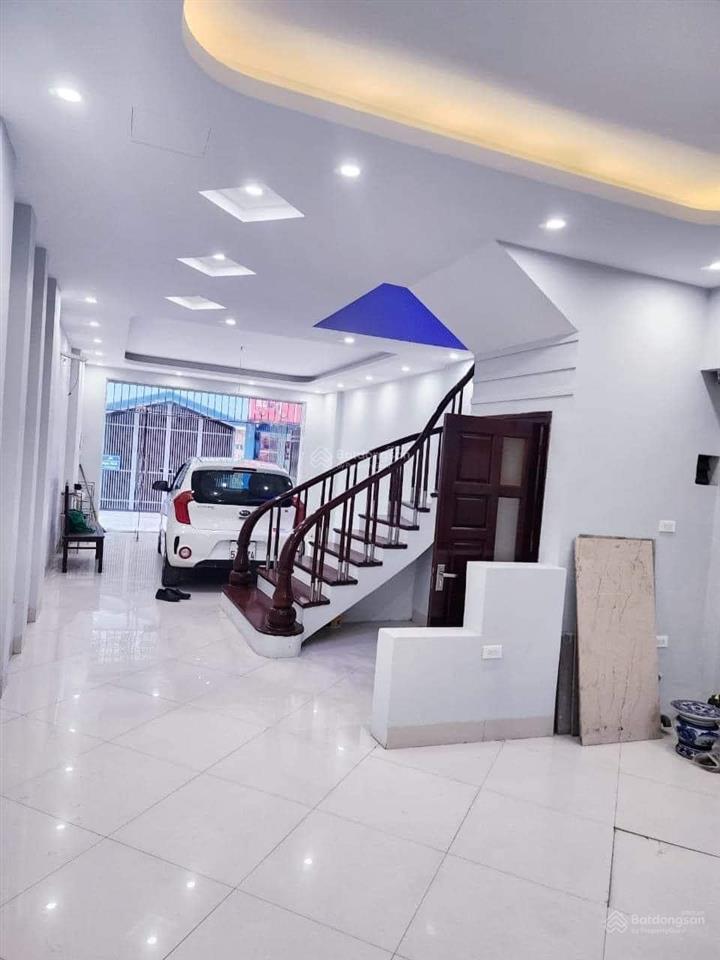 Bán nhà ngõ thông phong phố tôn đức thắng,nhà đẹp ở luôn cho thuê cao 25m, 5 tầng, 3.3 tỷ.