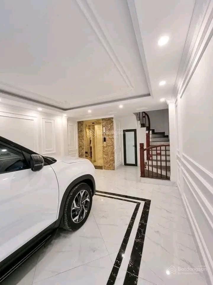 Gara ô tô7 tầng thang máylô gócngõ phân lô bàn cờlê trọng tấn giá 16.8 tỷ.