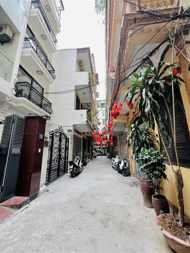 Phố trần điềnvành đai 2.56 tầng mới tinhthang máyngõ thông11.2 tỷ.
