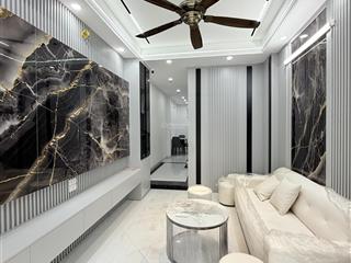 Hơn 9 tỷnhà mới 43m2thang máy7 ngủphố kim đồngko qh