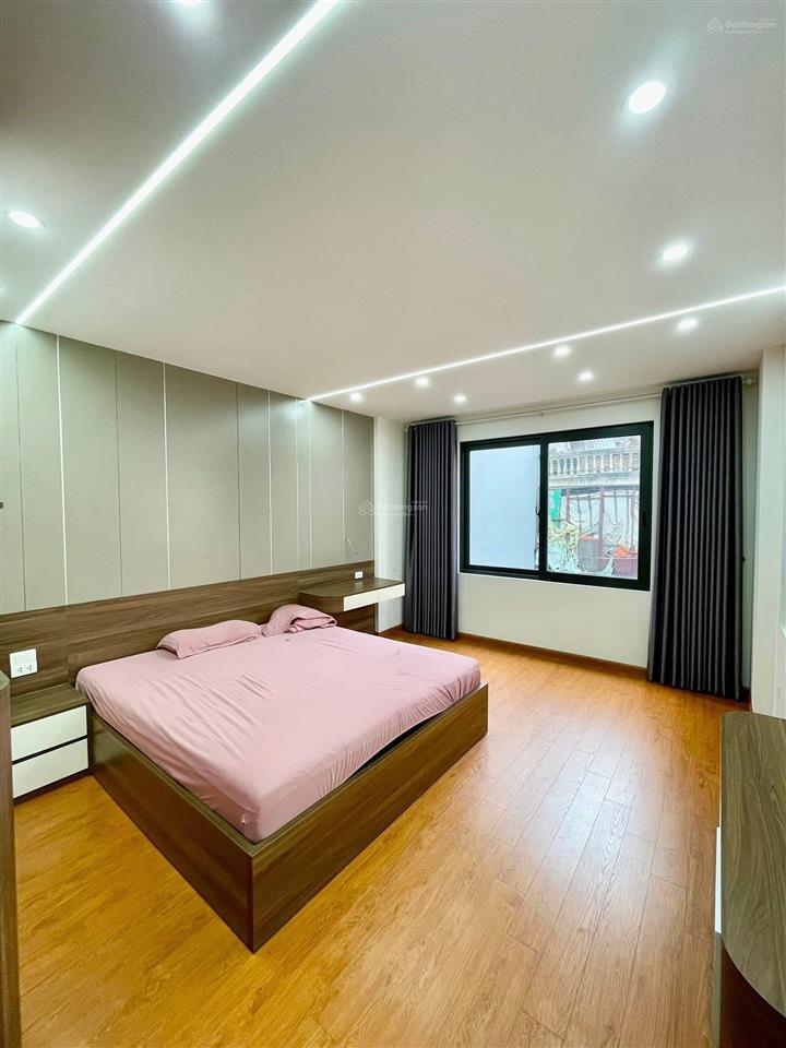 Hiếm6 tầng lô gócngõ thông ô tô nhỏ qua nhàgần đh bách khoahơn 8 tỷ