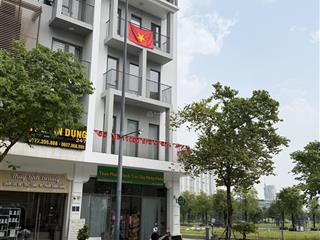 Cần bán lô btlk góc 99m2, xây 5 tầng, vừa ở vừa kinh doanh, full nội thất, vị trí siêu đẹp!