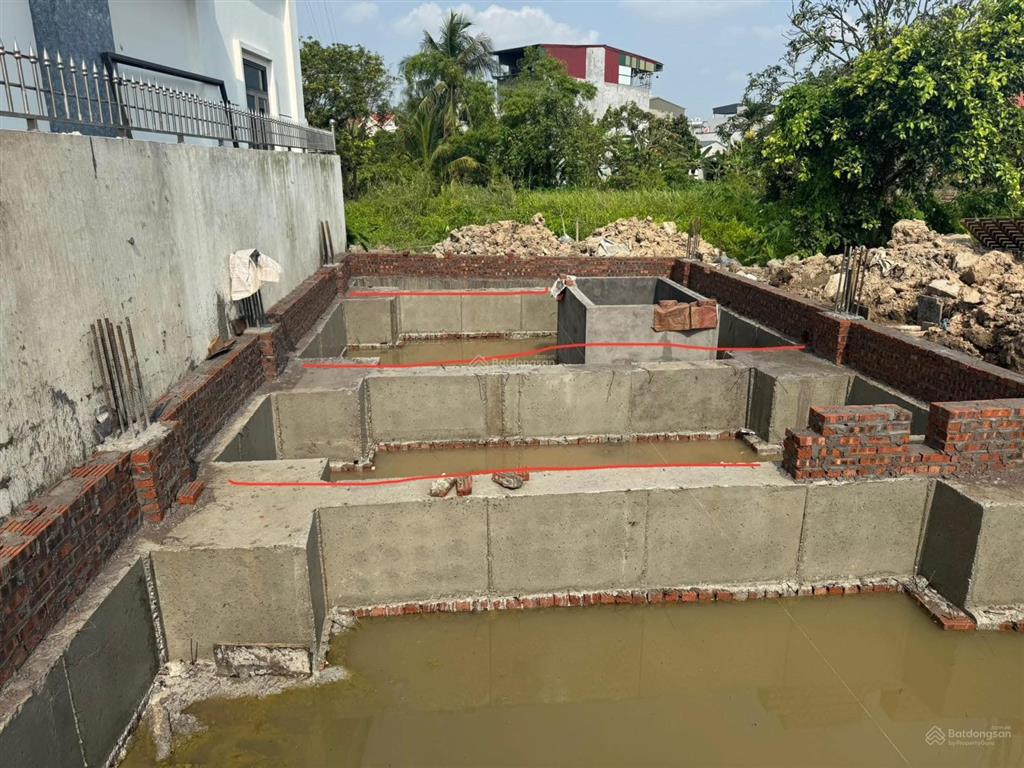 Bán nhà 150m2 đã xây dựng 4 tầng tại trung tâm thị trấn chi đông cũ