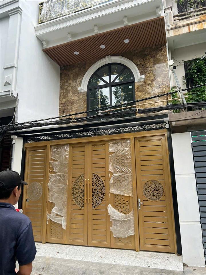 Bán nhà 100m2 xây 8t khu kinh tế quốc dân   0916 448 ***