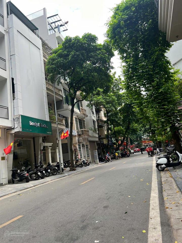 Chính chủ bán nhà mặt phố lê ngọc hân hai bà trưng, vị trí đắc địa