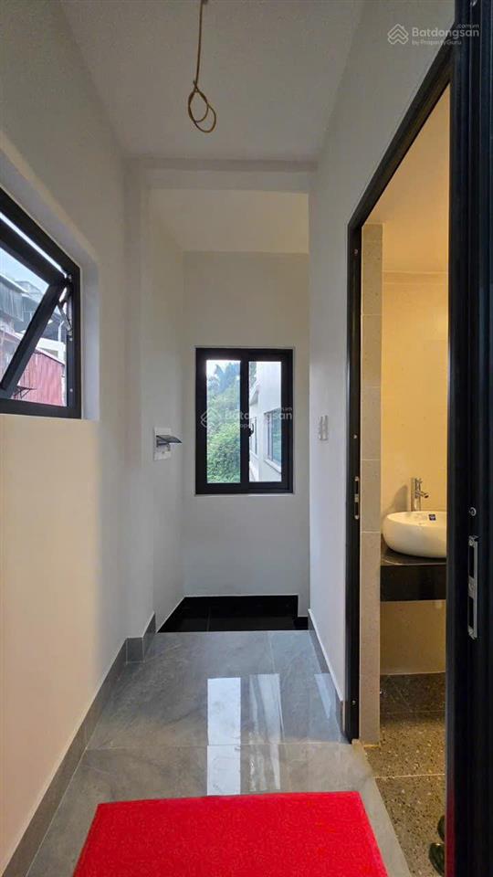 Bán nhà riêng dt 54,8m x3 t nhà đẹp mt rộng 10m ngõ ô tô thông tiện ở kd,vp phố hoàng ngọc phách