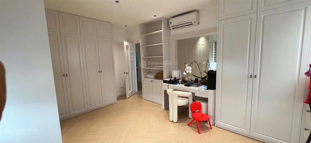 Bán căn hộ dt 123m thiết kế đẹp full nội thất cao cấp chung cư sông hồng park view 165 thái hà