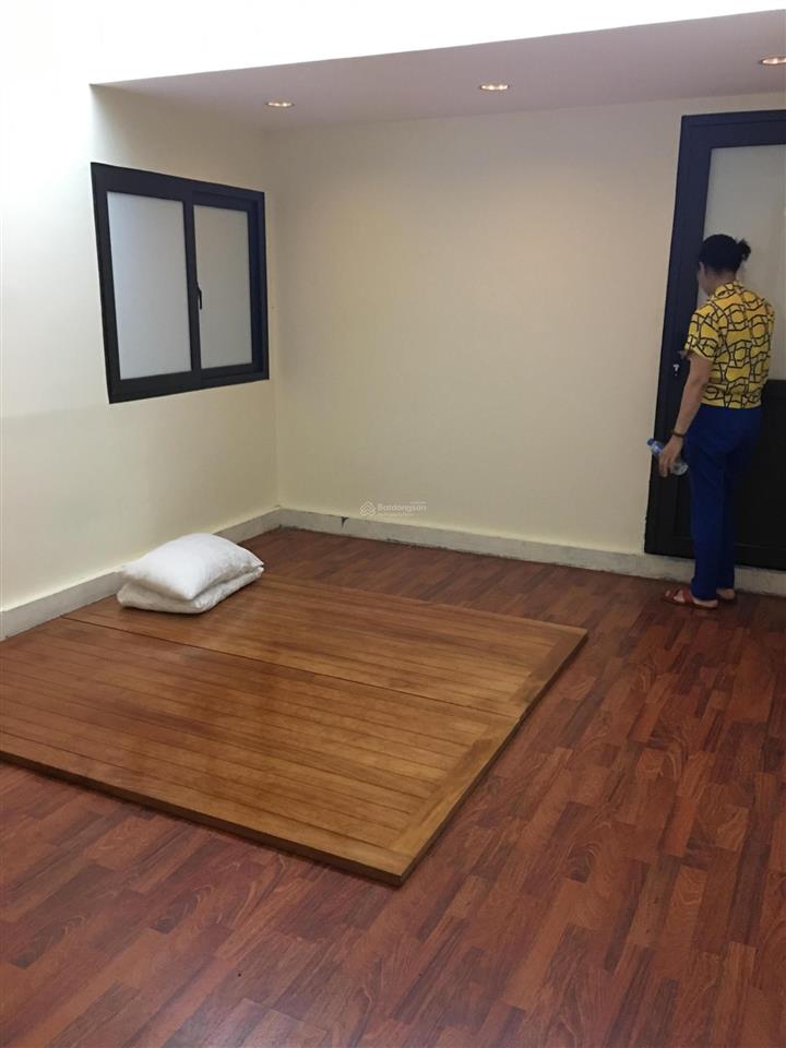 Cho thuê căn hộ tập thể tầng 3 dt 75m2 02p. ngủ nhà đẹp đủ đồ phố hoàng ngọc phách giá 8tr/tháng