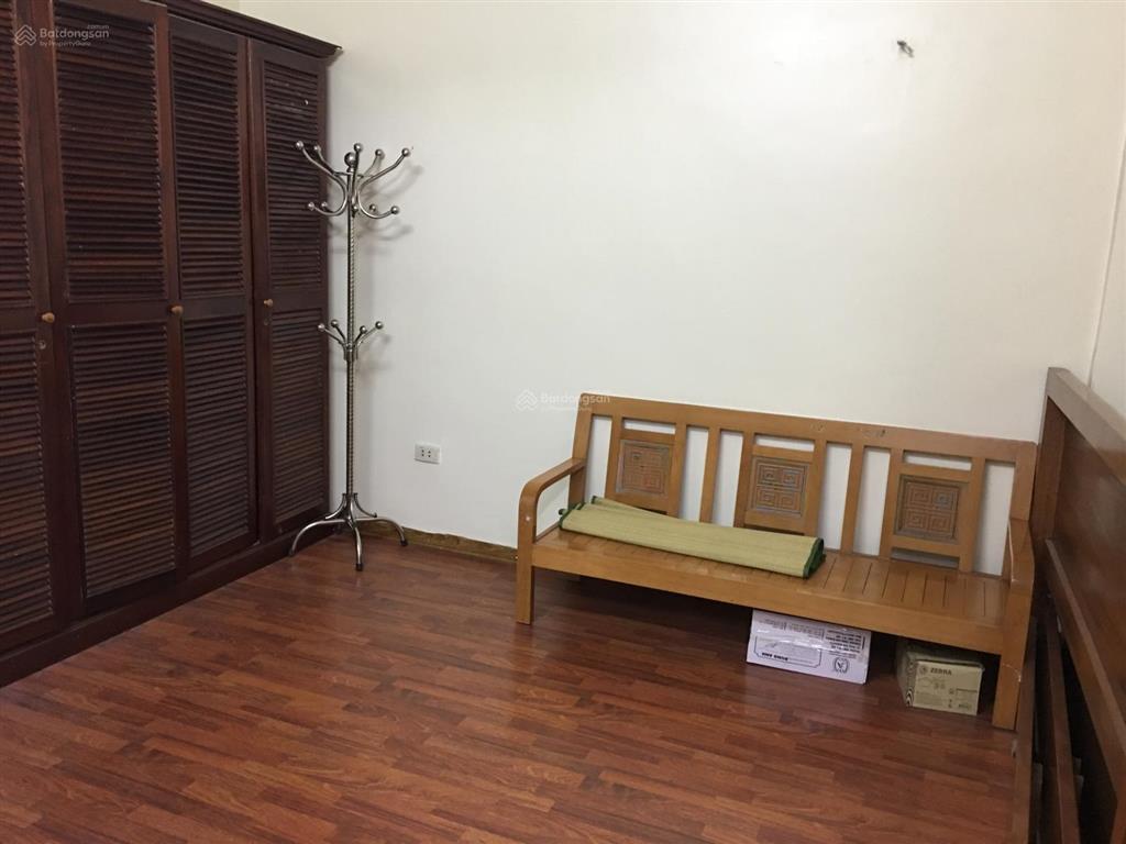 Cho thuê căn hộ tập thể tầng 3 dt 75m2 02p. ngủ nhà đẹp đủ đồ phố hoàng ngọc phách giá 8tr/tháng