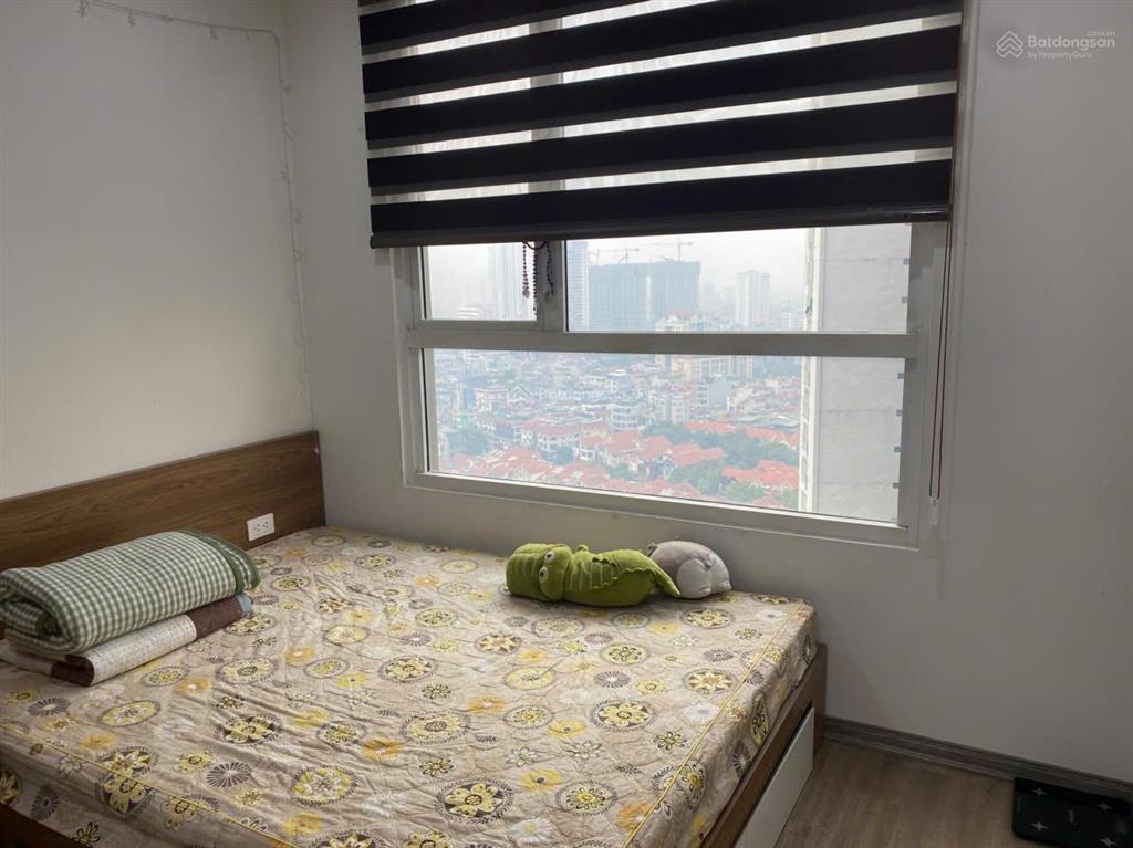 Bán căn hộ chung cư cc dt 76,6m tầng cao view đẹp nội thất xịn tòa s2 seasons avenue hà đông