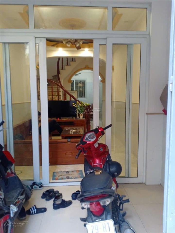 Bán nhà 37 m2 x3 tầng tại đại từ, giá 5,9 tỷ. ưu tiên cư dân mp giải phóng