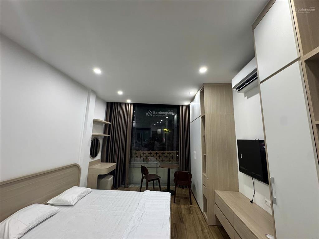Cho thuê tòa nhà 9 tầng thang máy 496 xã đàn, p. đống đa 7 studio full nội thất, giá 55 tr/1 tháng