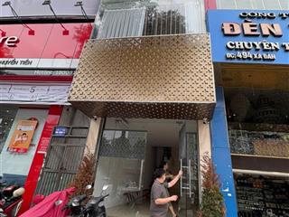 Cho thuê tòa nhà 9 tầng thang máy 496 xã đàn, p. đống đa 7 studio full nội thất, giá 60tr/th