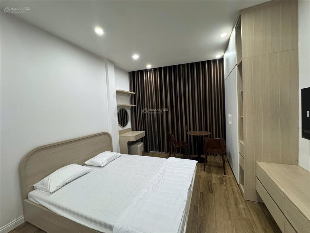 Cho thuê tòa nhà 9 tầng thang máy 496 xã đàn, p. đống đa 7 studio full nội thất, giá 55 tr/1 tháng