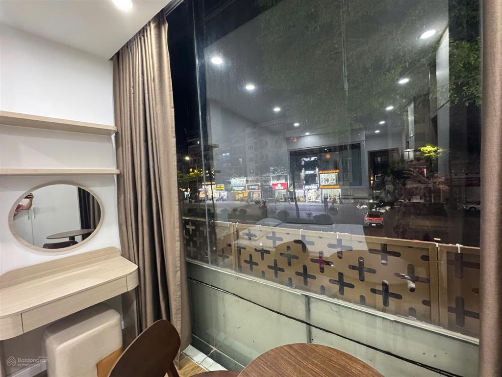 Cho thuê tòa nhà 9 tầng thang máy 496 xã đàn, p. đống đa 7 studio full nội thất, giá 55 tr/1 tháng