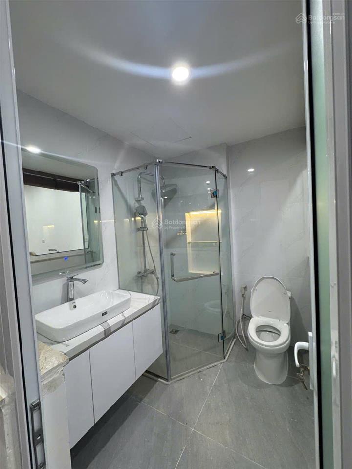 Cho thuê căn hộ studio cao cấp 35m2 full nội thất mới thang máy  496 xã đàn, nam đồng 7.5tr/th