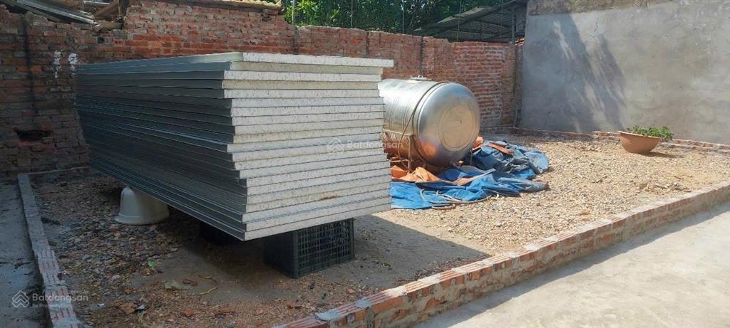 Cần tiền đáo hạn ngân hàng nên bán gấp lô đất thổ cư rất đẹp, dt 55m giá chỉ 2,1 tỷ.  0981 782 ***