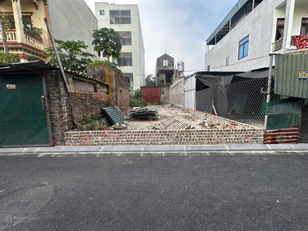 Chính chủ gửi bán đất thổ cư tại vân hội đông anh. diện tích 98m. mặt tiền 5,1m, ô tô tránh
