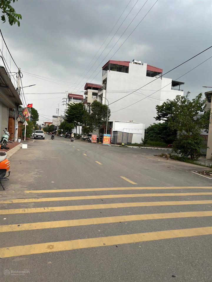 Chính chủ bán đất đấu giá la tinh đông la, hà đông.
vị trí đẹp ngay hồ điều hòa mát rượi. dt 54m