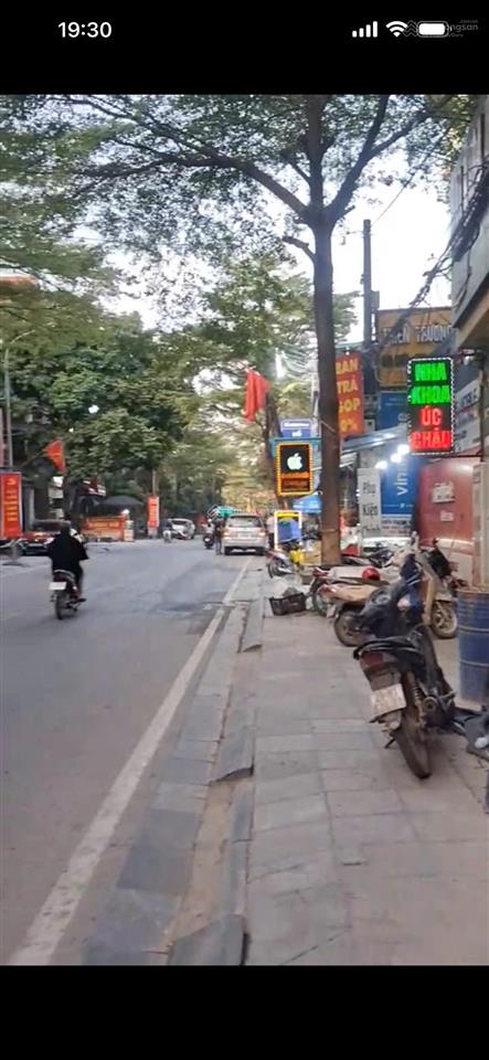 Bán nhà mặt phố bắc sơn, thị trấn chúc sơn. kinh doanh đỉnh. khu phố sầm uất. dt 148m, mt 6m