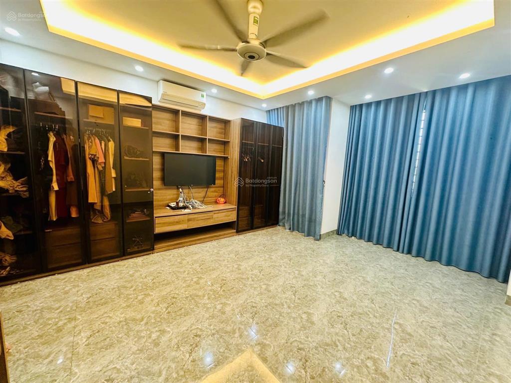 Bán nhà 5 tầng liền kề khu đô thị lộc ninh, thị trấn chúc sơn. dt 68m, mt 4,5m, giá chỉ 12,5 tỷ