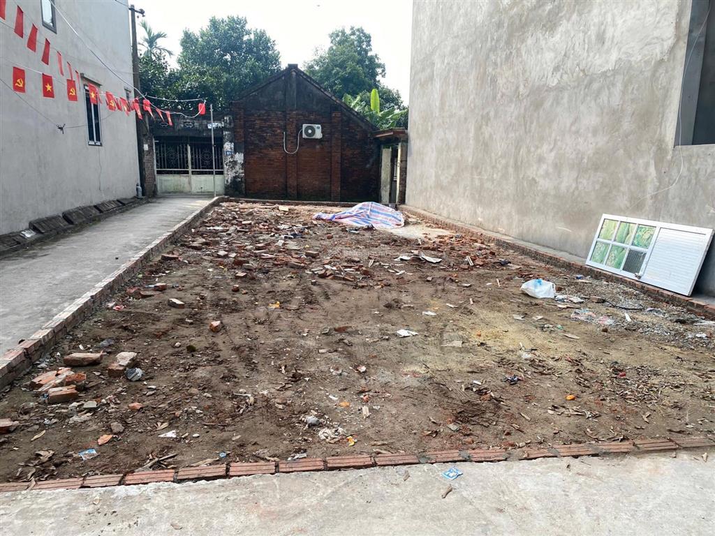 Bán đất thổ cư tại hoàng diệu, chương mỹ, hà nội.
lô góc 3 mặt thoáng, diện tích 100m, giá 2,1 tỷ.