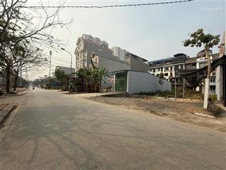 Bán đất mặt đường quốc lộ 6 cũ khu đô thị lộc ninh thị trấn chúc sơn. diện tích 83m đường rộng 15m
