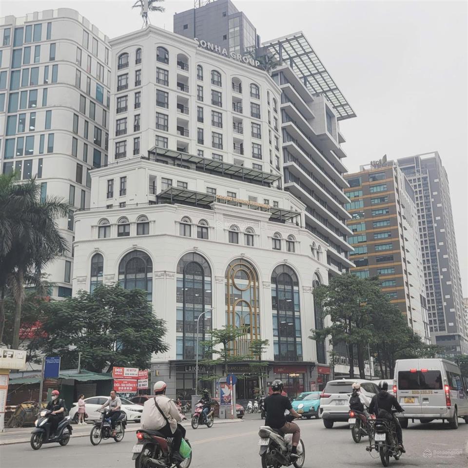 Đẳng cấp mặt phố đường cầu giấy  building hạng a  lô góc 3 mặt thoáng