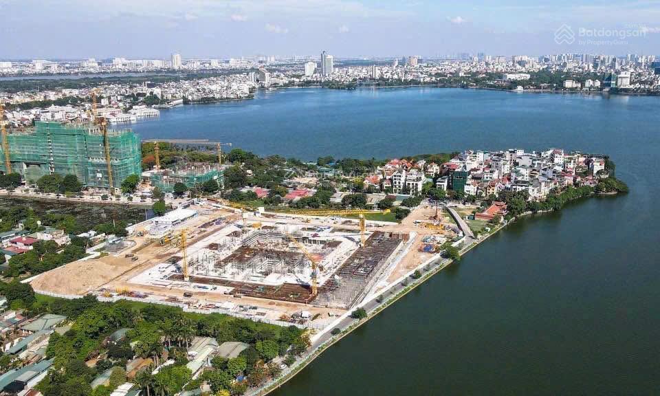 Lô góc hiếm mặt hồ tây phố từ hoa, 2 mặt tiền, vị trí kim cương