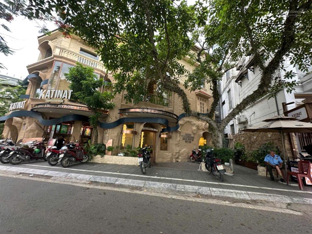 Mặt phố xuân diệu, nhà hiếm gần hồ tây, vị trí đắt giá, khai thác đa công năng
