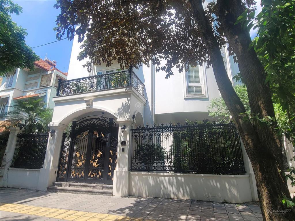 Siêu phẩm phố đỗ nhuận, nhà mới 7 tầng, thang máy, gara ô tô, vị trí cực đẹp