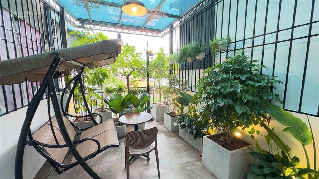 Hạ chào 6 tỷ! siêu phẩm ba đình phố giang văn minh, thang máy, ô tô tránh, vị trí vàng