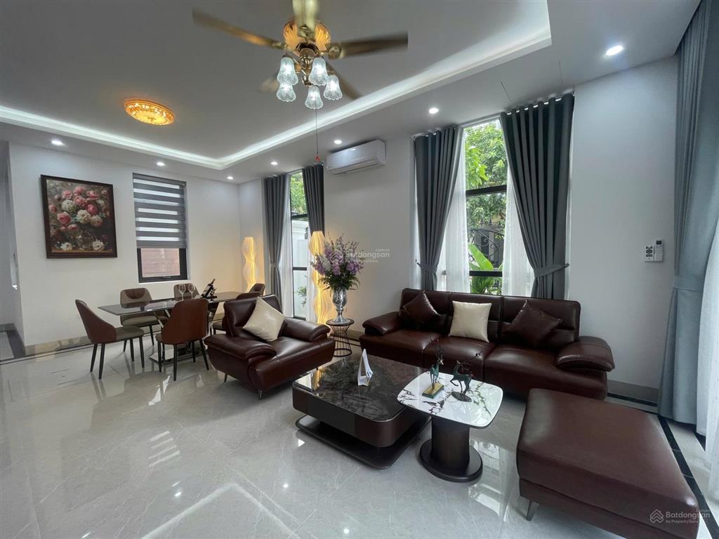 Biệt thự khu vip mỹ đình 1, 2 mặt ngõ ô tô tránh, 3 thoáng, kinh doanh tốt, dòng tiền cao.