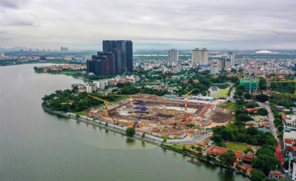 Biệt thự mặt hồ đầm trị  quảng an, view trực diện hồ tây và nhà hát opera, quỹ đất hiếm