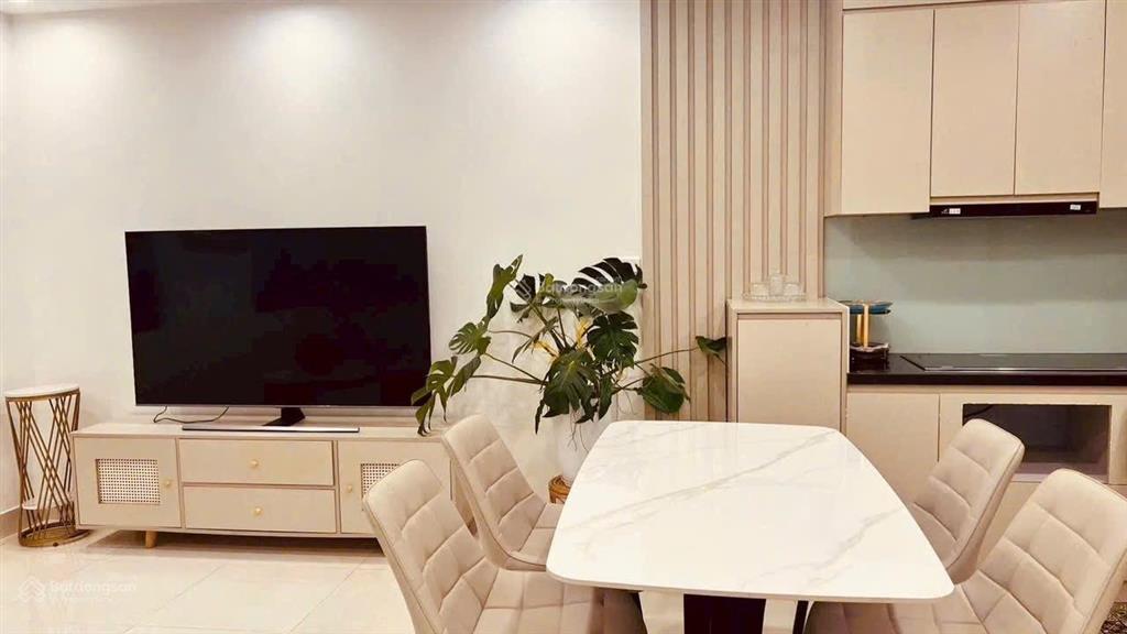 Tòa căn hộ phố tô ngọc vân, 2 hầm, thang máy, view hồ tây và hồ quảng bá, sẵn dòng tiền