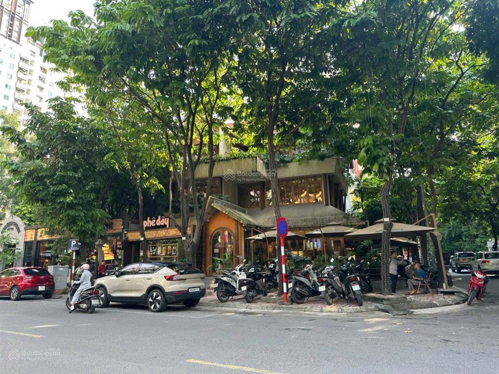 Đất vàng mặt phố quảng khánh, mặt tiền 12m, đối diện nhà hát opera, tầm nhìn đắt giá ven hồ tây