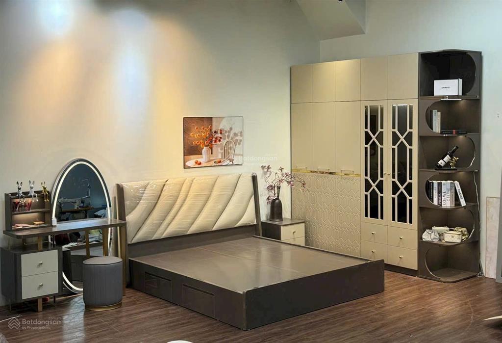 Tôi chính chủ, bán căn nhà tổ 10, yên nghĩa, 43m2, 5 tầng, có gara ô tô, 7.5 tỷ