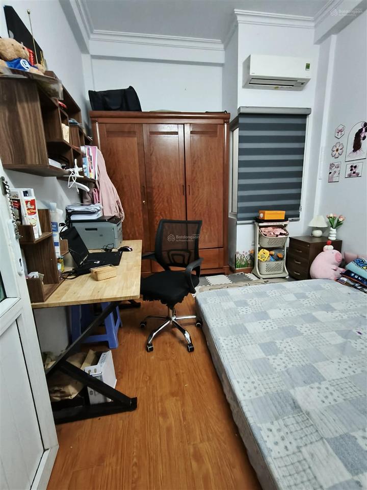Cho thuê nhà riêng, ngõ 73 tân triều, 35m2, 5 tầng, 10 triệu