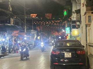 Tôi cần bán nhà tân triều, 30m ra ô tô tránh, ngõ thông thoáng, dân xây kcbt chắc chắn