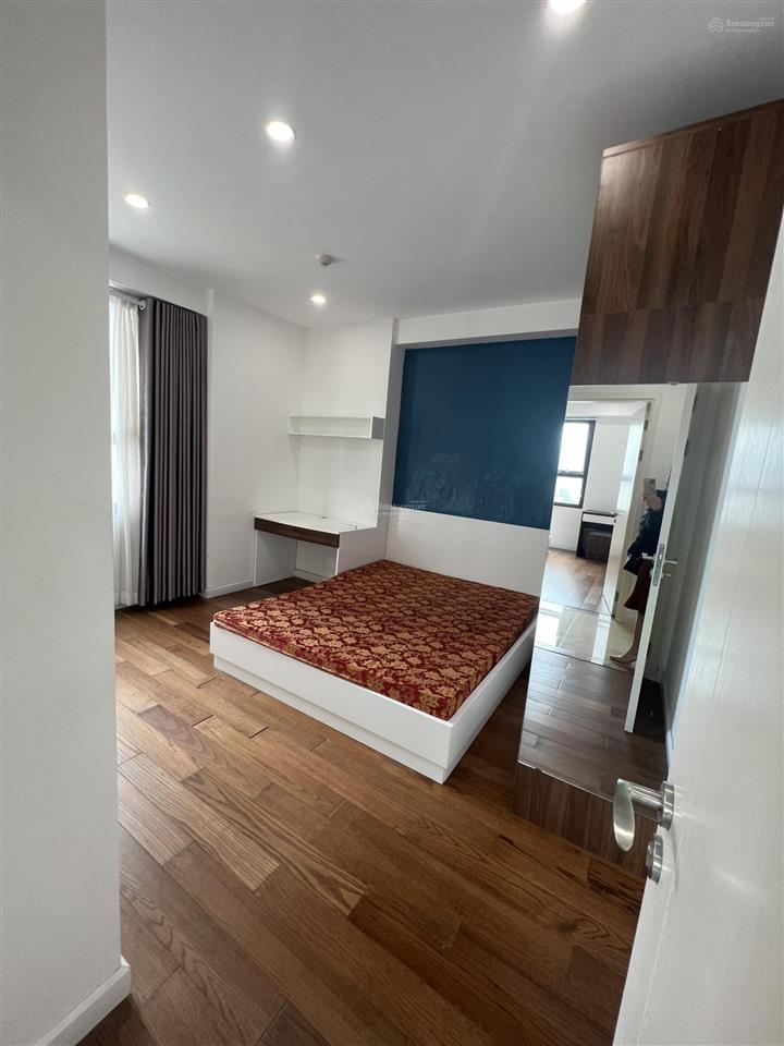 Chính chủ bán gấp căn hộ 3pn+2wc, 95m2 tại c6 vinhomes d'capitale, giá 12.5 tỷ full đồ, bc đông nam