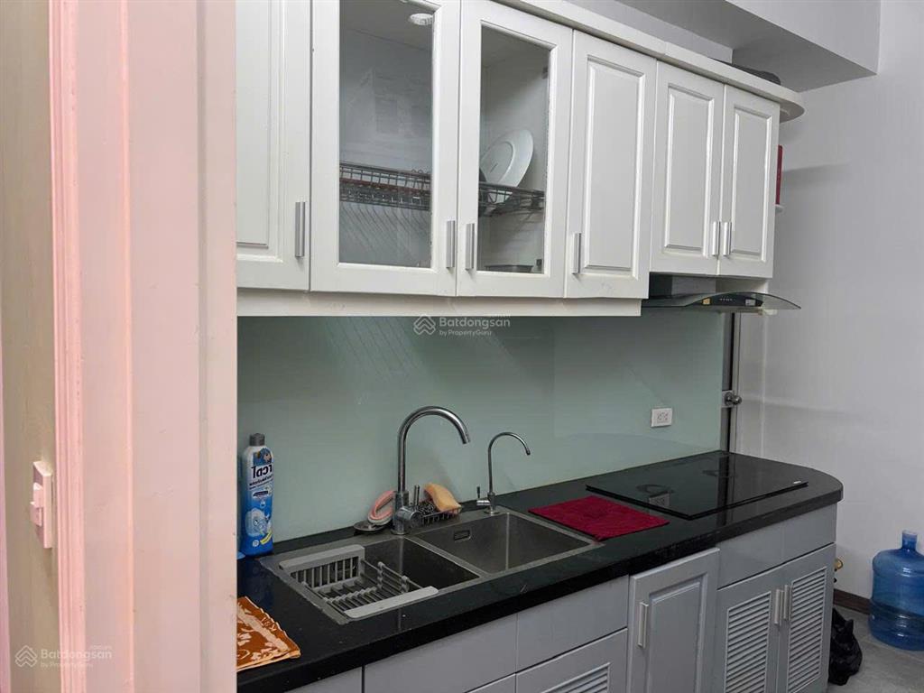 Bán nhà ở tô ngọc vân, tây hồ, 244m 4 tầng sổ đỏ chính chủ