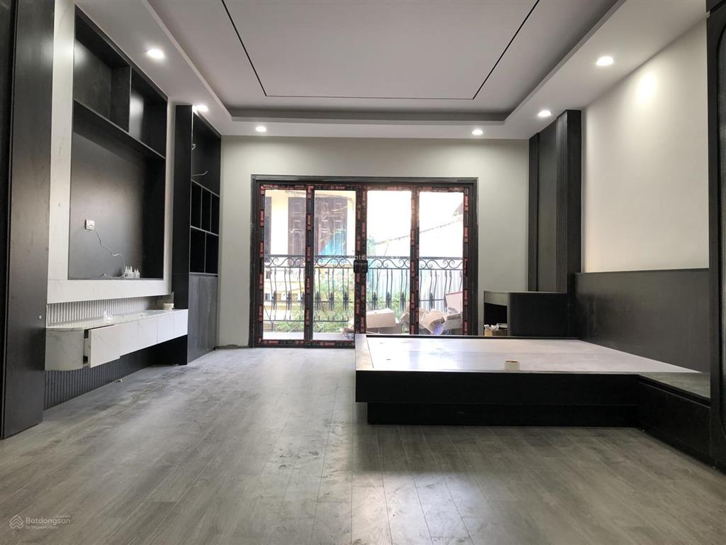 Nhà chia lô liền kề 92m2x6t, sát hồ đền lừ, thang máy, kdoanh, buôn bán, làm vp, 25,8 tỷ. chi mg 3%