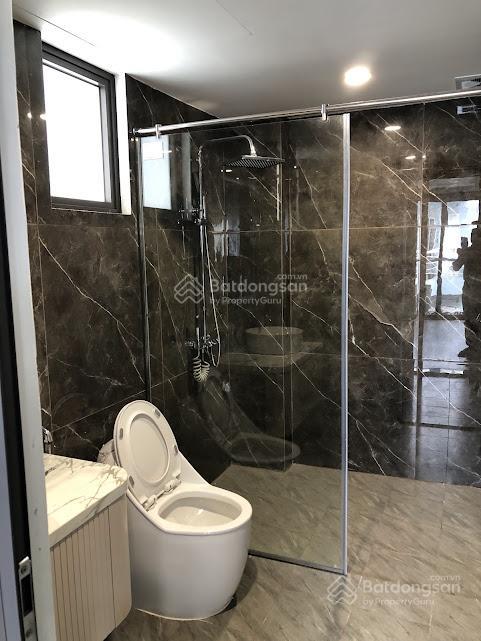Chính chủ bán nhà riêng 40m x 7t có thang máy oto vào nhà ngõ rộng 8m, giá 15 tỷ, 40/110 nam dư