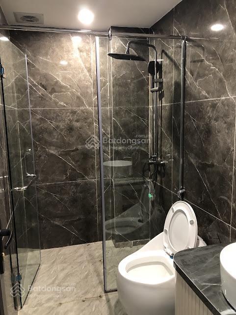 Bán nhà mặt phố bờ sông sét, 65m2x7t thang máy, oto vào nhà kd, buôn bán, vphòng cực tốt, 29,8 tỷ