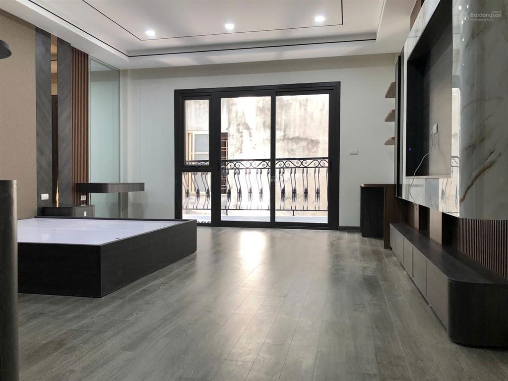 Nhà riêng tại 143/74 nguyễn chính, hoàng mai, 55m2 x 6t thang máy, giá 13,8 tỷ vnd hàng cực hiếm